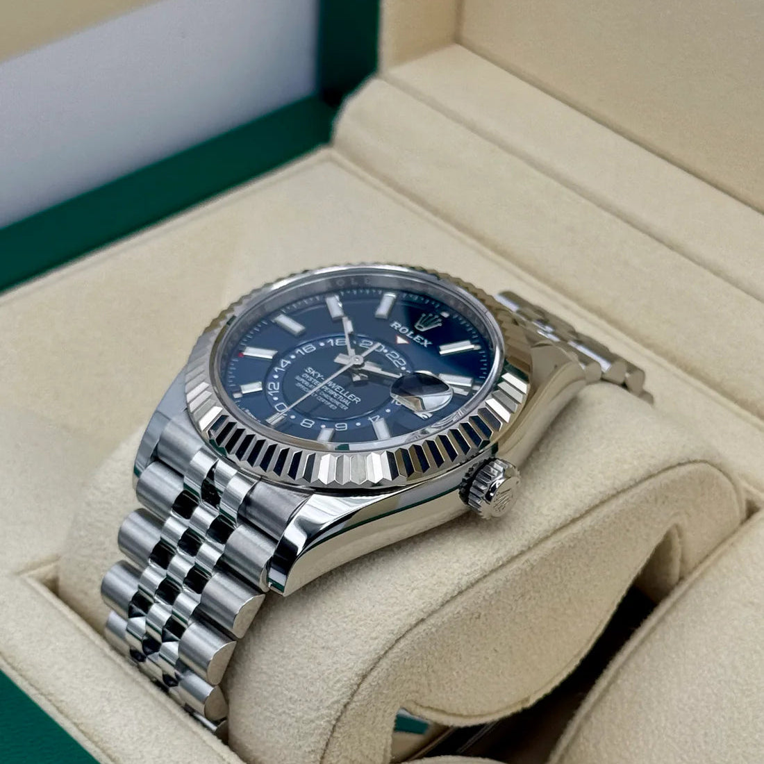 Rolex Sky Dweller Bleu Quartz