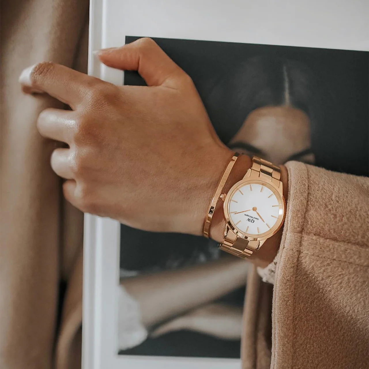 Montre Femme Daniel Wellington Iconic Link Rose Gold White